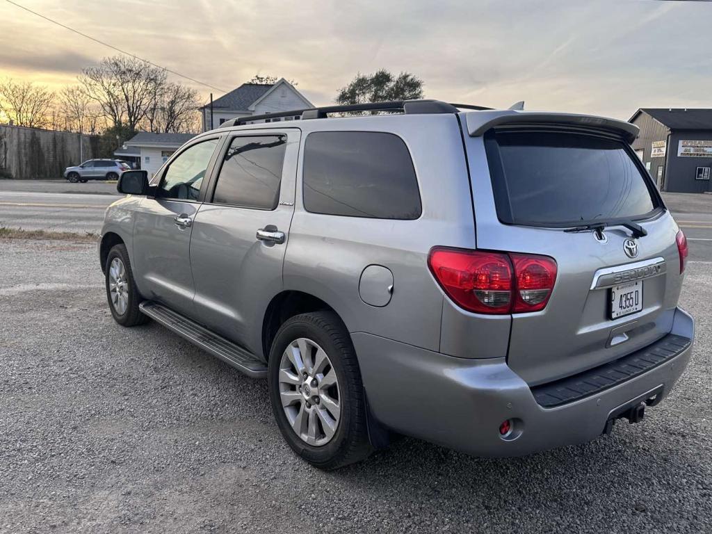 TOYOTA SEQUOIA PLATINUM